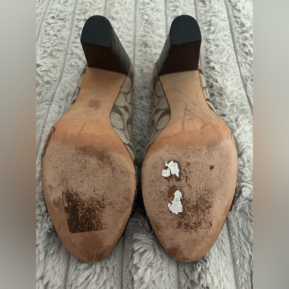 Coach Tan and Brown Women's Heels - Picture 7 of 7